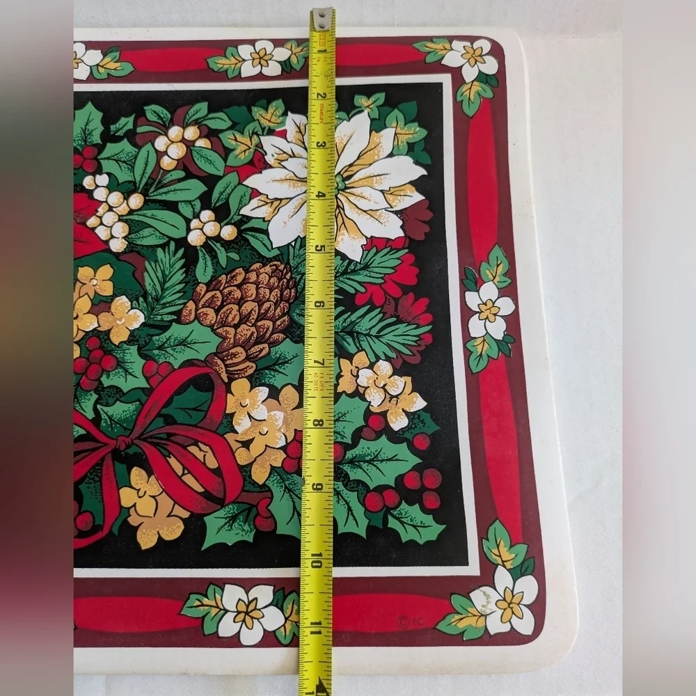 Set Of 4 Vintage Vinyl Christmas Poinsettia Placemats.  Town & Country